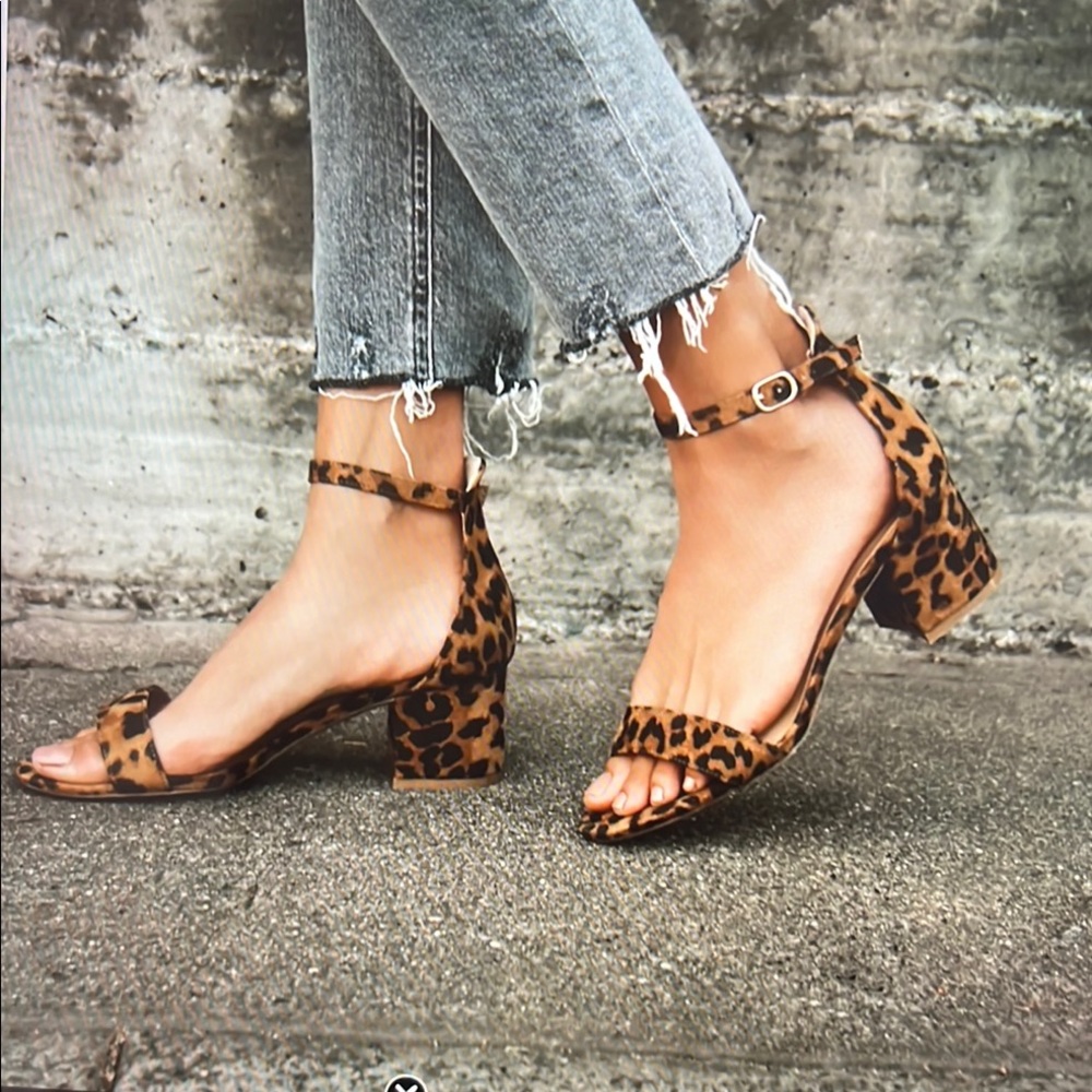 Lulus Harper Leopard Suede Print Ankle Strap 2.5” Block Heel Sandals Sz 8